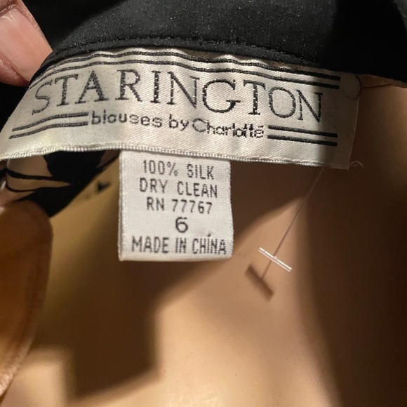 Cream and Red Floral Blouse - Picture 3 of 3